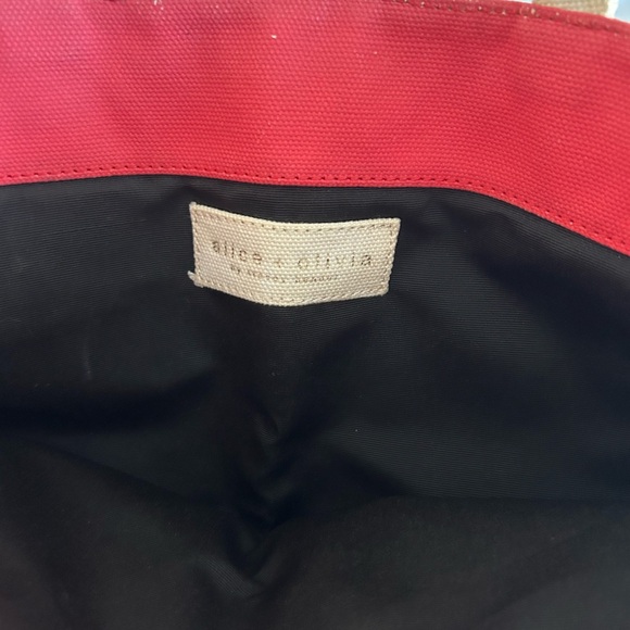 ❤️Alice + Olivia Canvas StaceFace Tote❤️ - Picture 3 of 3